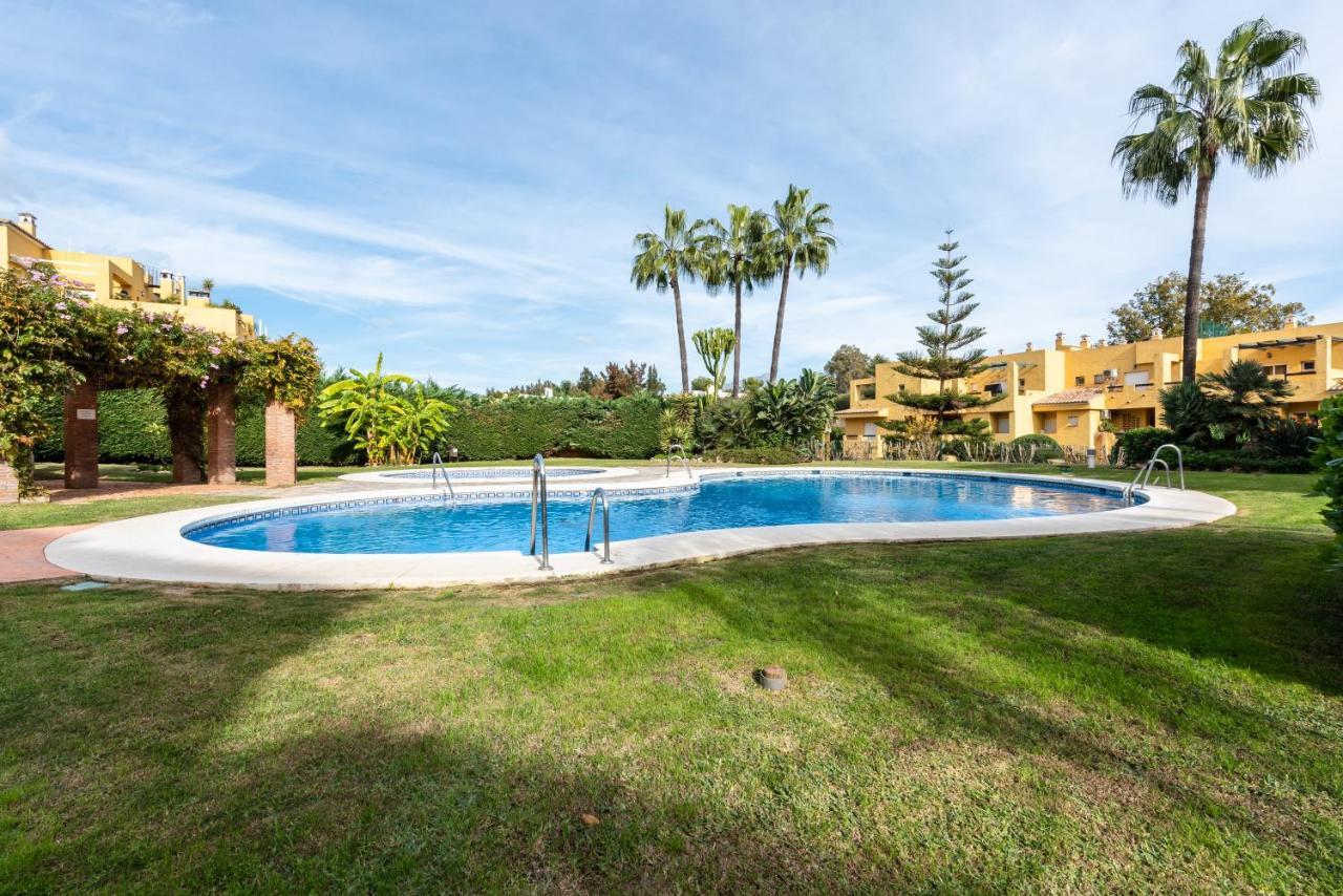 Apartamento Duplex Los Cartujanos I Lägenhet Marbella Exteriör bild